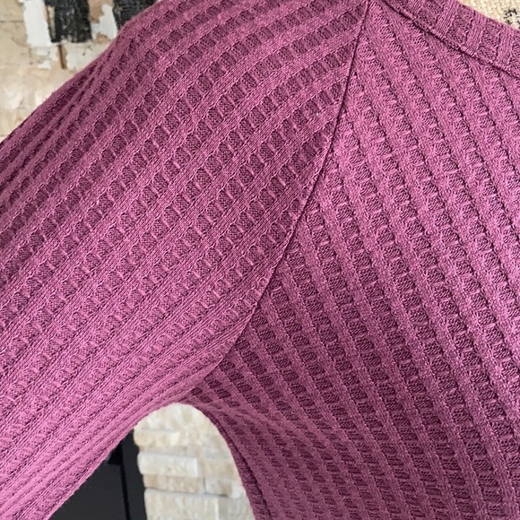 Chaser maroon plum waffle weave long sleeve shirt - Picture 4 of 16